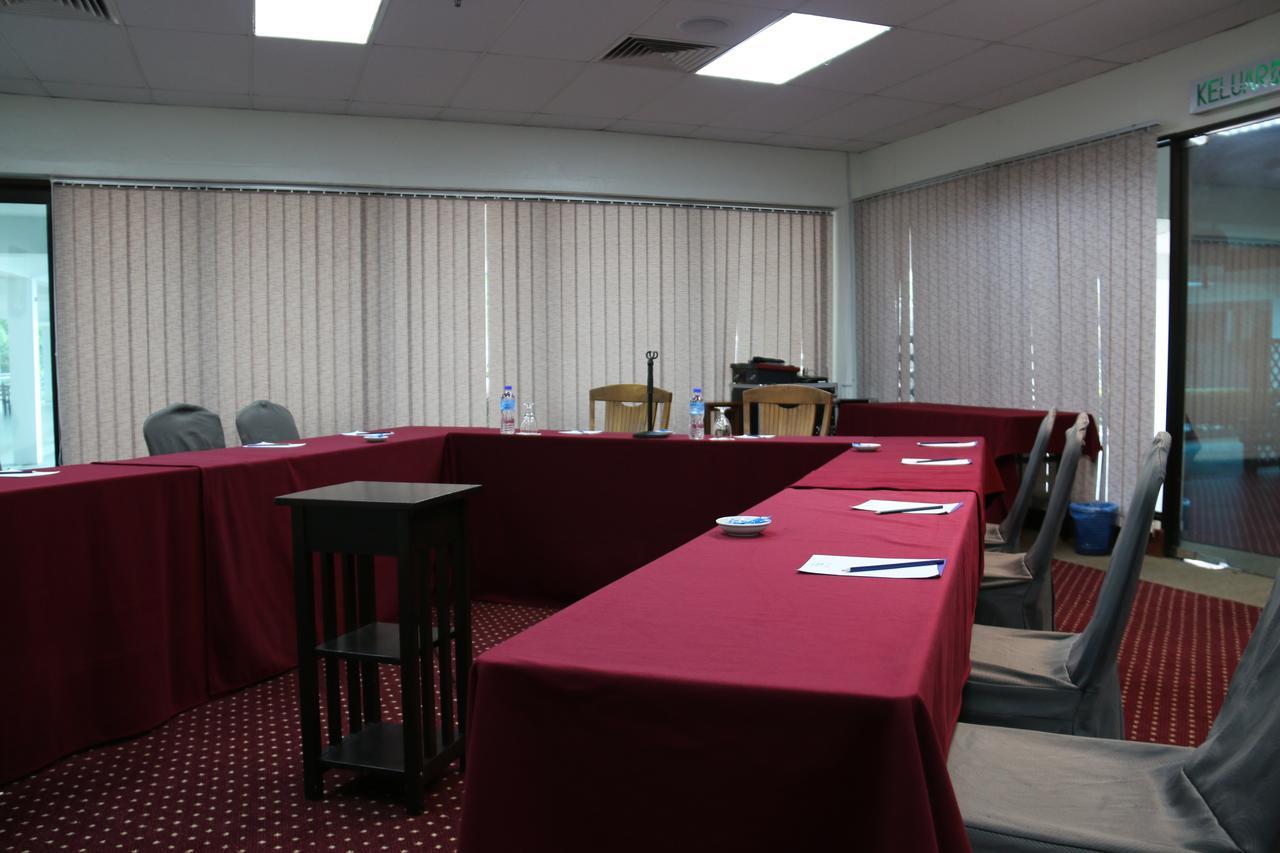 Edc Uum Sintok Hotel Sintuk Екстериор снимка